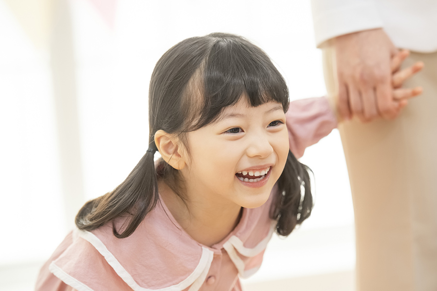すすんで挨拶のできる子ども